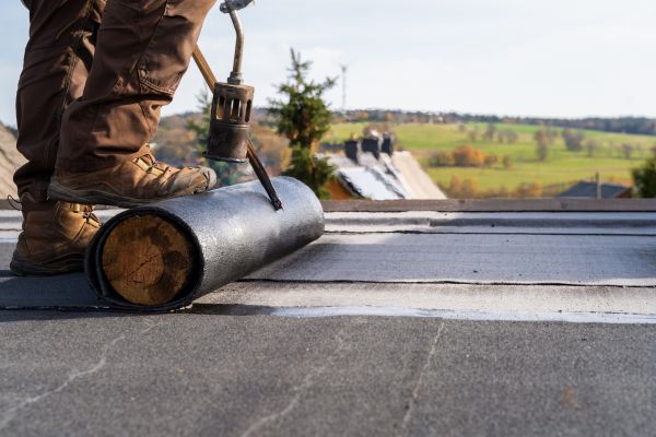 Flat Roof Tar Repair in Easthampton