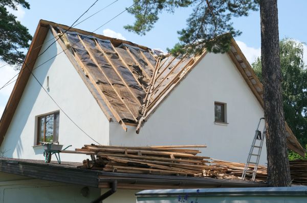 Home Roof Replacement in Easthampton
